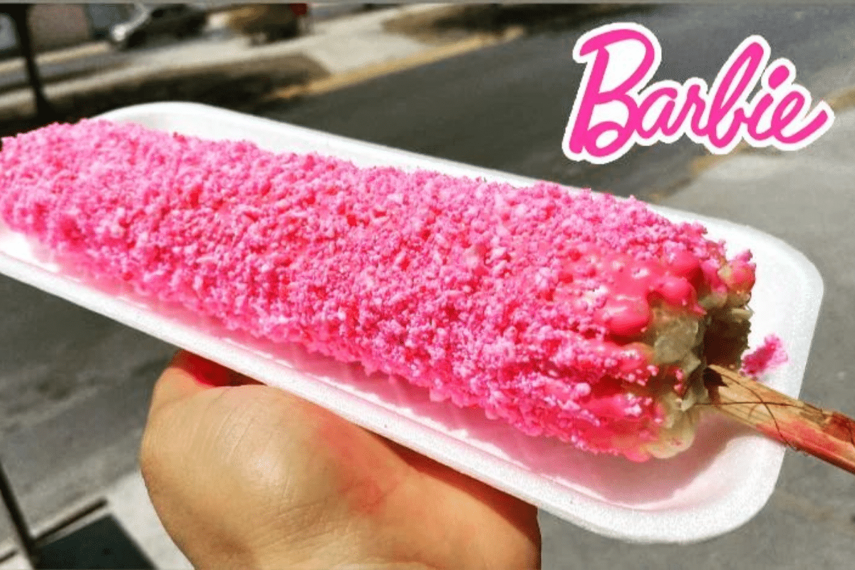 Elotes inspirados en Barbie y Ken,
