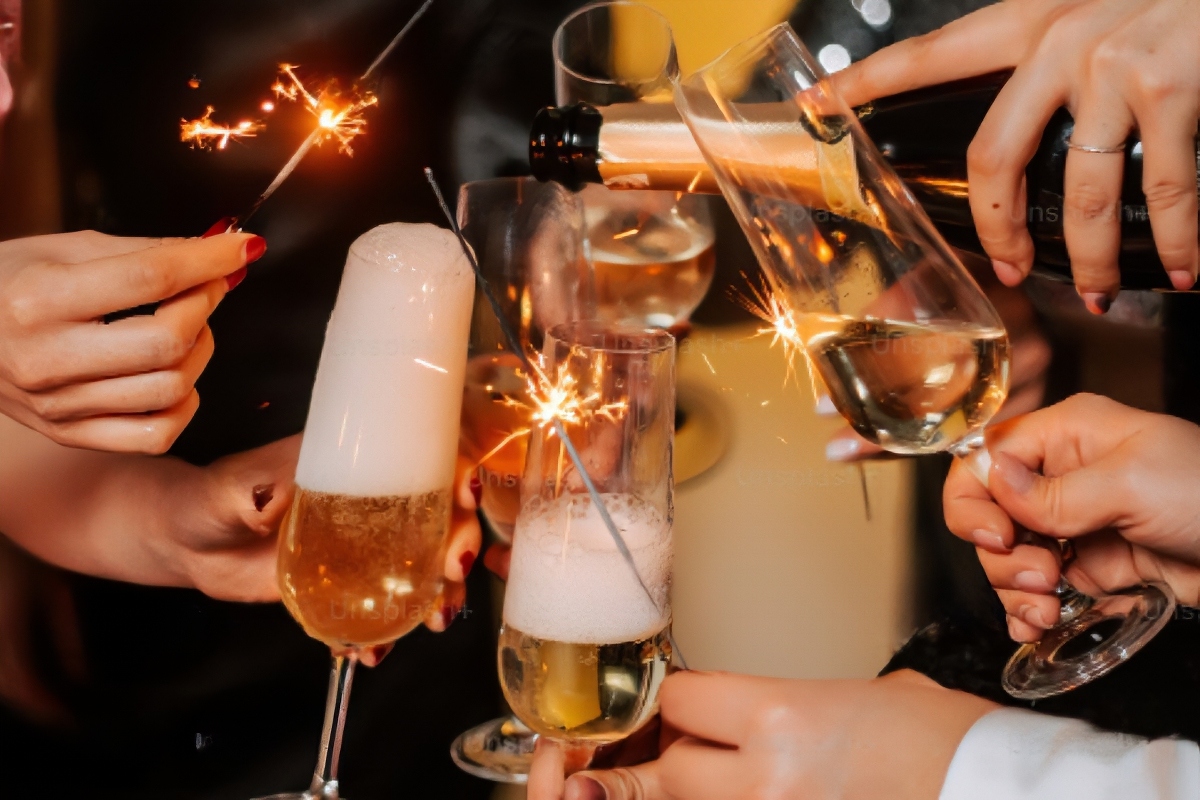 To celebrate New Year's Eve dinner in Monterrey 2024