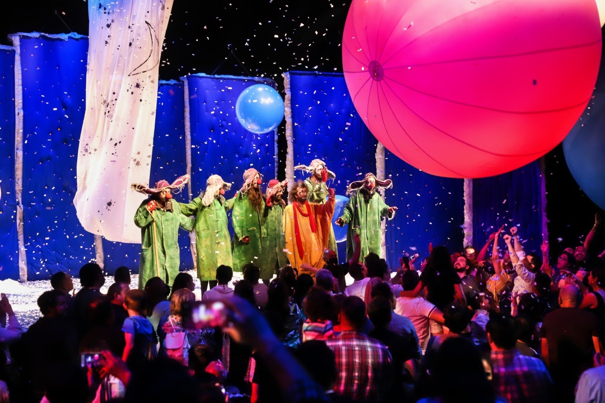 The magic of Slava's Snowshow comes back to Monterrey