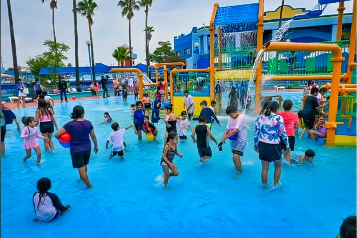 Swimsuit and under 1.10 meters: What you need to know before heading to the Fundidora pools