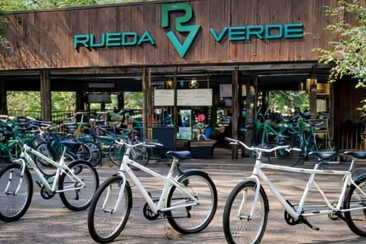 La nueva forma de recorrer Parque Fundidora en bicis, scooters y triciclos desde $50 pesos