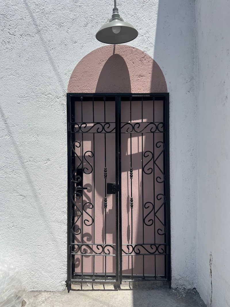 Adhoc Barrio Antiguo