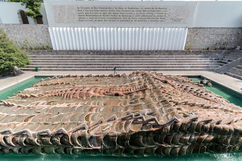 Escultura "La Lagartera"