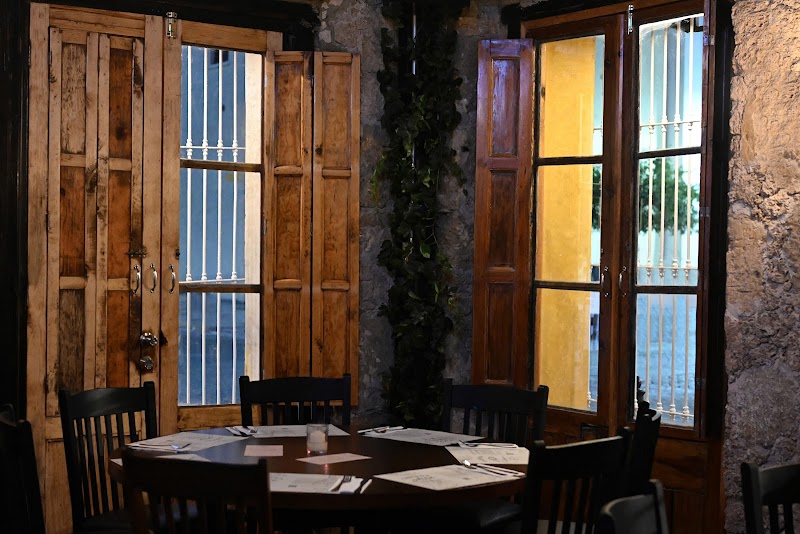 Taberna Atope Barrio Antiguo