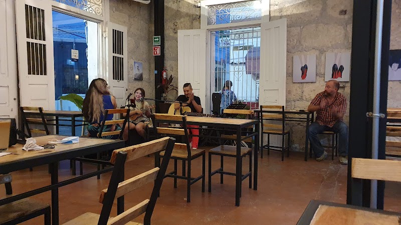 Cataluna-Cafe y Arte