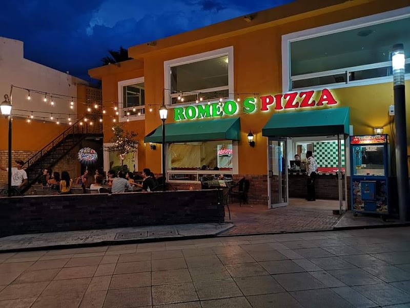 Romeo's Pizzería