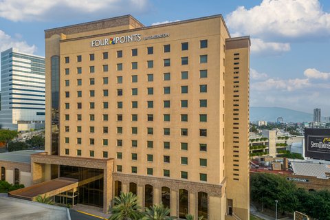 Candlelight: Vivaldi’s Four Seasons — Four Points by Sheraton Galerias Monterrey