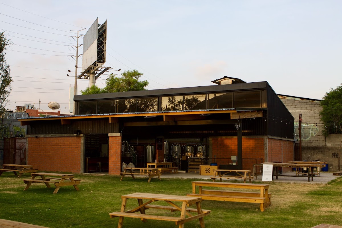 Cervecería Fausto — Cervecería Fausto