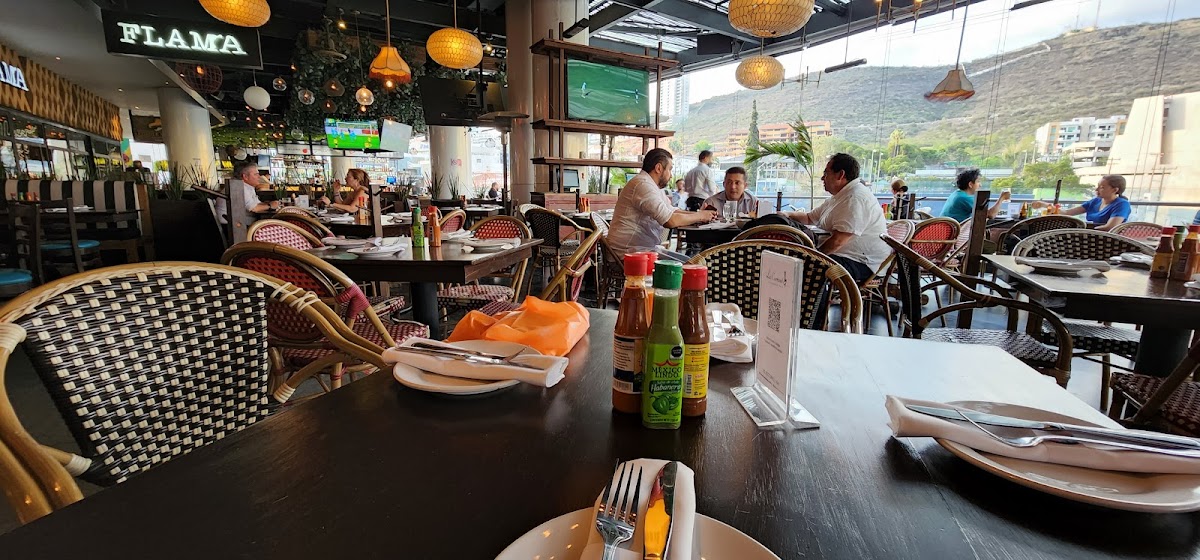 Kurai Sushi & Chinese Buffet — Kurai
