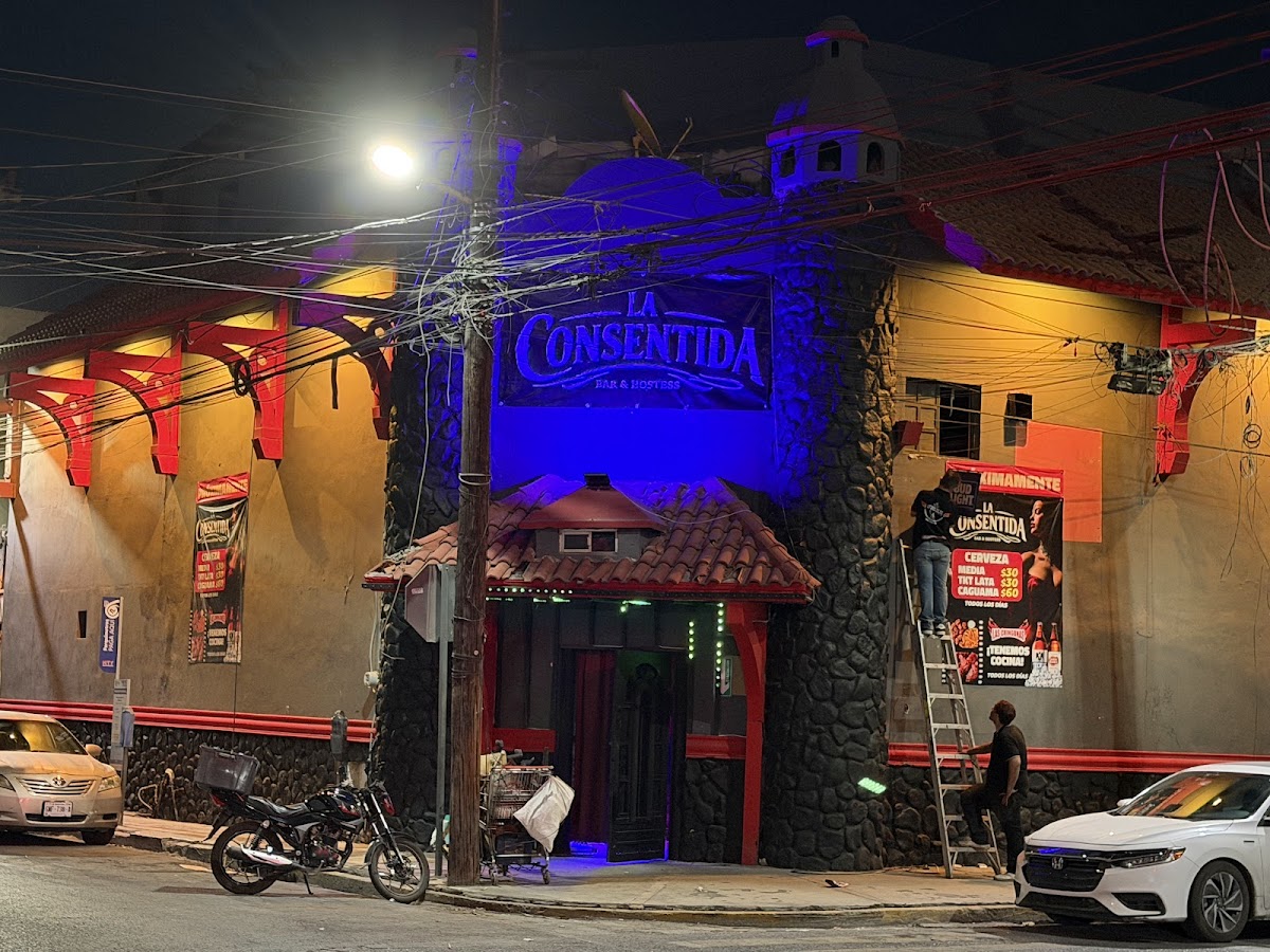La Consentida — La Consentida