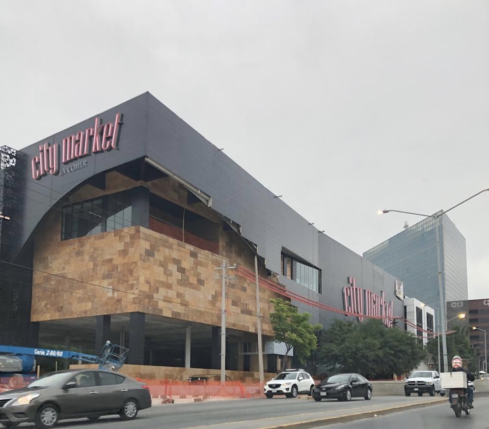 Monterrey Christmas Market — City Market Gómez Morín