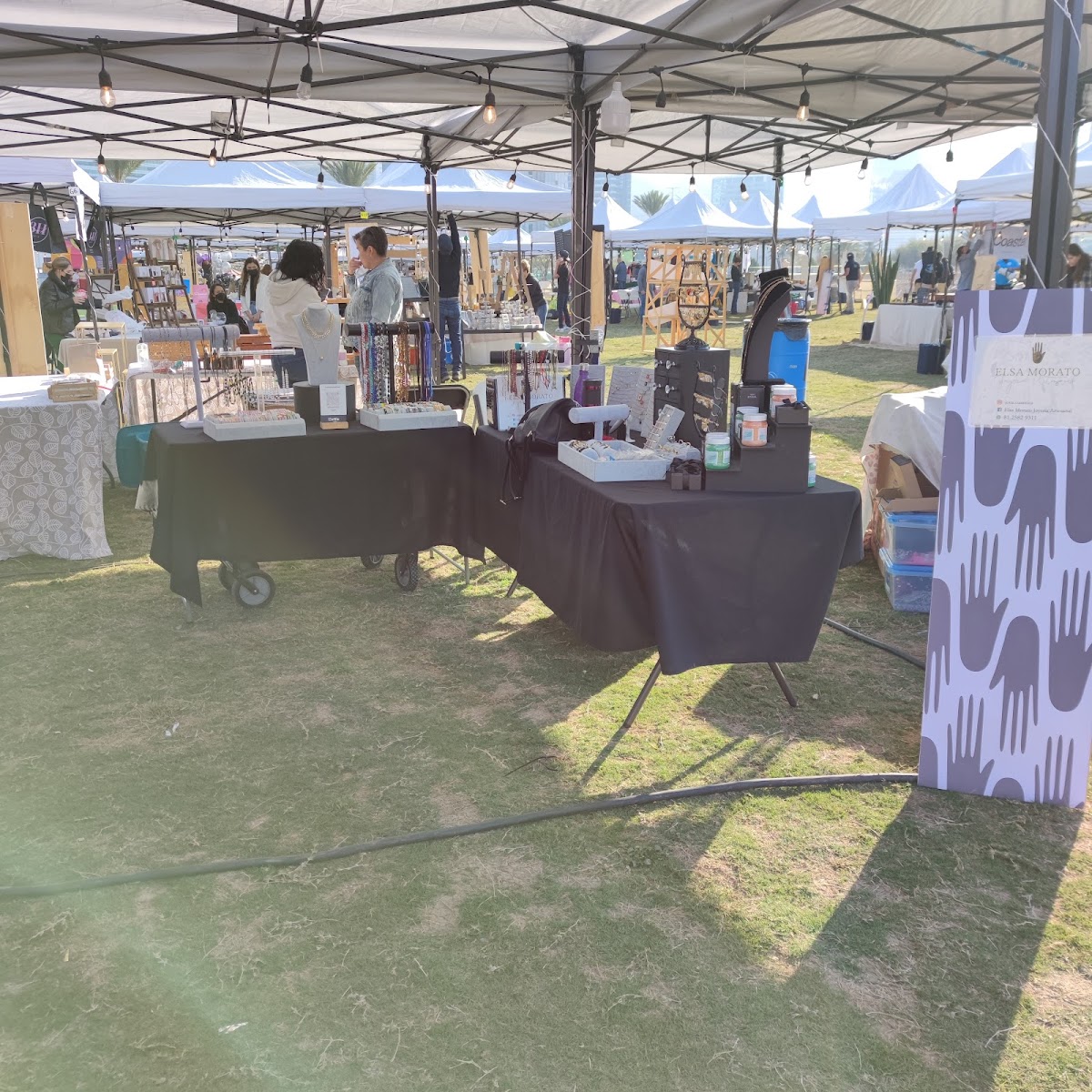 Visita la edición navideña de San Pedro Street & Food Market — San Pedro Street & Food Market