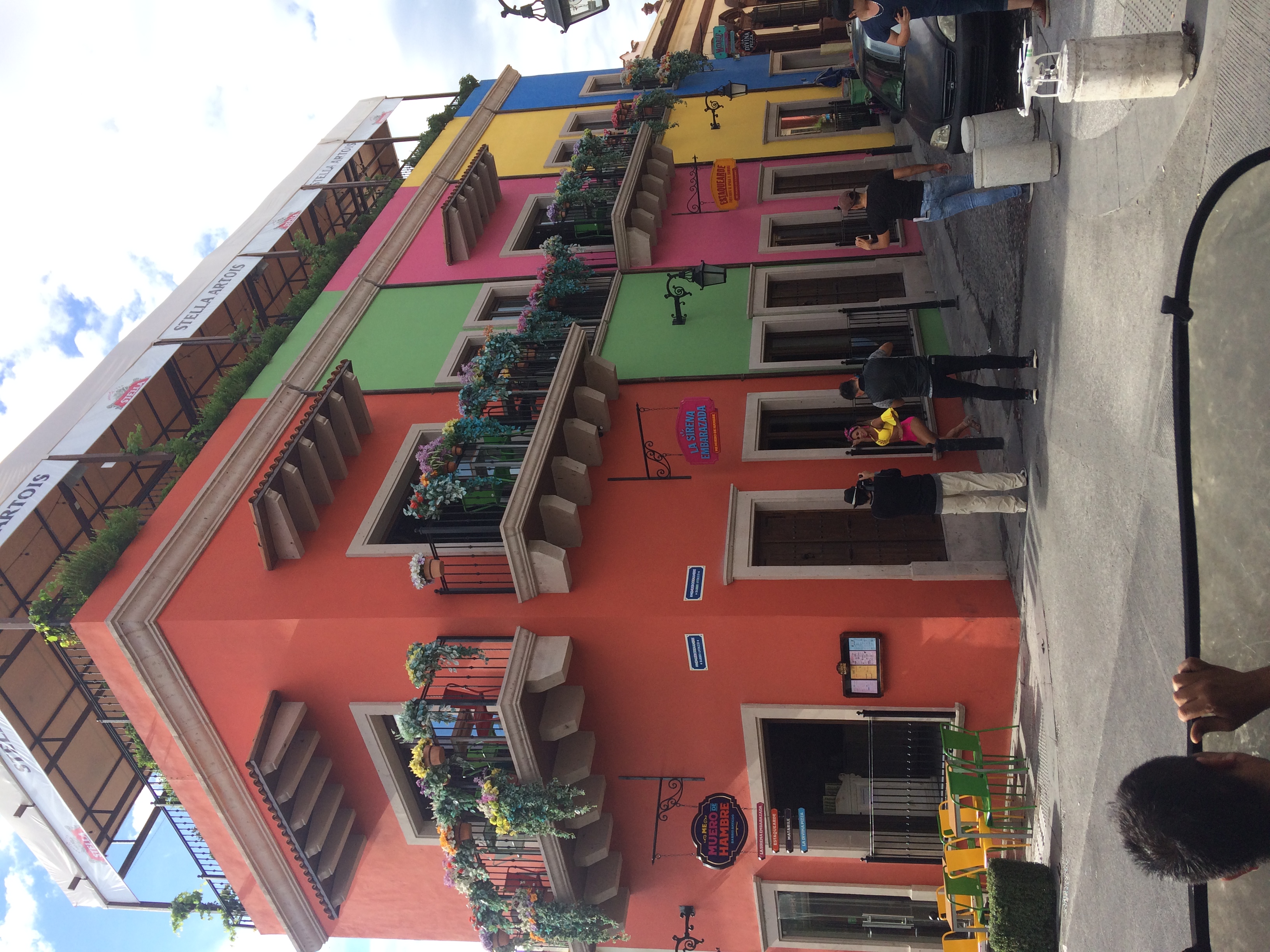 Calle del Barrio Antiguo de Monterrey con casonas históricas